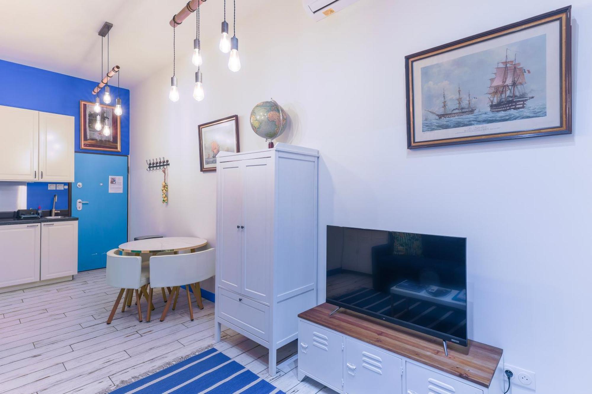 Studio Travel 24M2, 120M Vieux-Port ,Clim , Wifi ,Acces Autonome Avec Code Marseilles Exterior foto